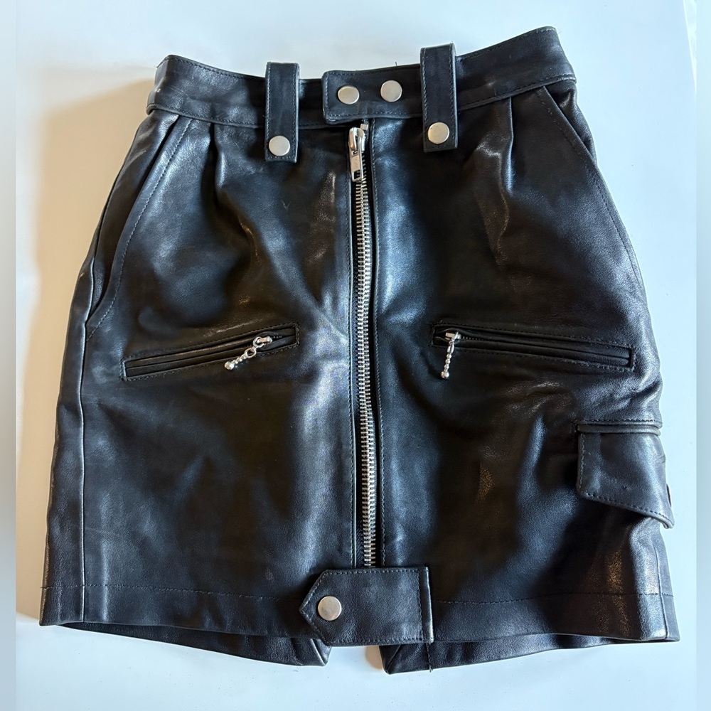 FRAME Black Lamb Leather Skirt with Zipper Detail